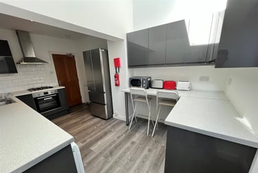 5 bed house, Sandyford Road, Sandyford, Newcastle, NE21RN - Image 2